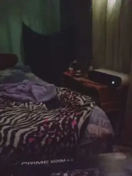 Cam4 Live Porn of fUMAN2FLORES