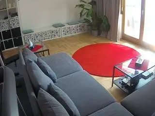 Camsoda Free Porn Cam of voyeurcam-julmodels-living-4
