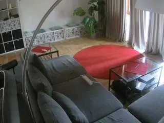 Camsoda Adult Webcams of voyeurcam-julmodels-living-4