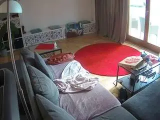 Camsoda Private Sex Chat of voyeurcam-julmodels-living-4