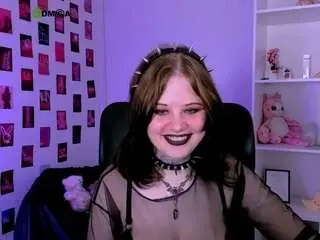 Camsoda Nude Webcam of nikki-kiss
