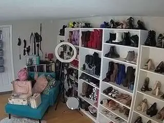 Camsoda Adult Webcams of voyeurcam-missoliviablack-03