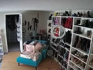Camsoda Adult Webcam of voyeurcam-missoliviablack-03