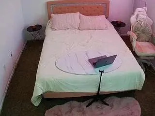 Camsoda Watch Live Sex Cams of voyeurcam-whitneyoc-01