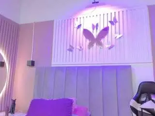 Camsoda Adult Webcams of beauty-milf
