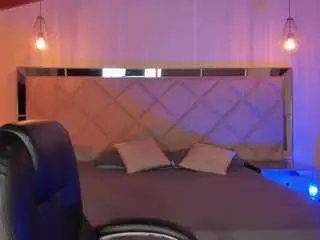 Camsoda Free Porn Cam of mialaurence