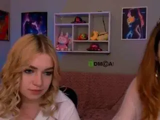 Camsoda Live Sex Cam of angie-foxy