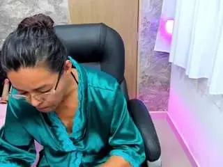 Camsoda Adult Video Chat of maturepure