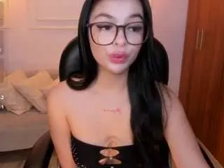 Camsoda Sex Chat of melina-rouge