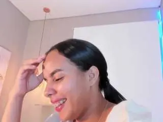 Camsoda Free Live Porn of roxy-stone1