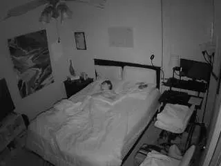 Camsoda Nude Webcam of voyeurcam-hornyhostel-01