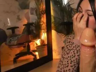 Camsoda Live Sex Cam of adelaindiamond