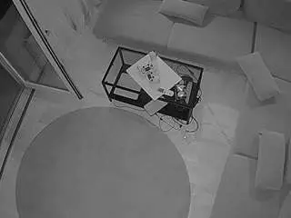 Camsoda Adult Webcams of voyeurcam-julmodels-living-7