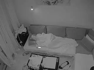 Camsoda Nude Webcam of voyeurcam-julmodels-living-7
