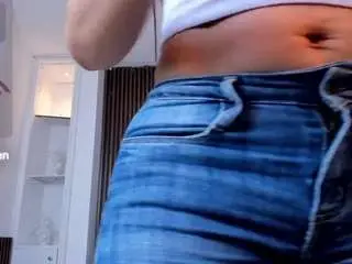 Camsoda Free Porn Cam of mia-taylors