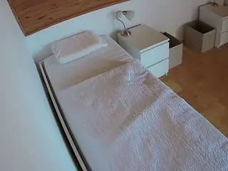 Camsoda Free Live Porn of voyeurcam-julmodels-greybed-1