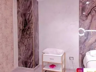 Camsoda Watch Live Sex Cams of lenathompson