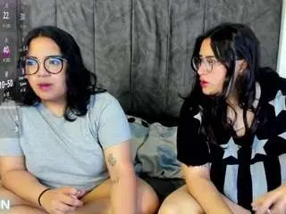 Camsoda Adult Video Chat of maddie-and-chelsea