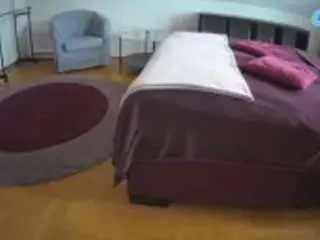 Camsoda Best Webcam of voyeurcam-julmodels-whitebed-6