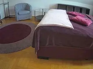 Camsoda Sex Chat of voyeurcam-julmodels-whitebed-6