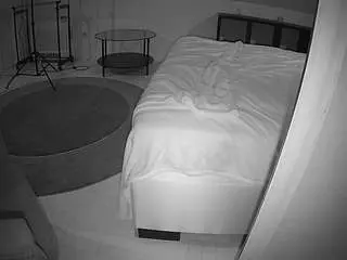 Camsoda Free Live Porn of voyeurcam-julmodels-whitebed-6
