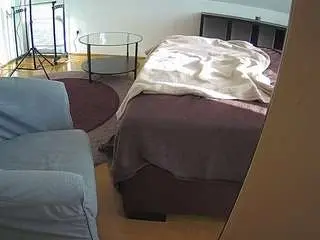 Camsoda Adult Webcams of voyeurcam-julmodels-whitebed-6