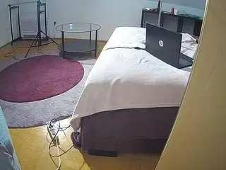 Camsoda Live Porn of voyeurcam-julmodels-whitebed-6