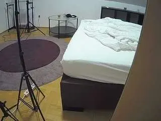 Camsoda Private Sex Chat of voyeurcam-julmodels-whitebed-6