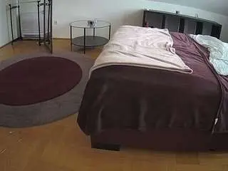 Camsoda Nude Webcam of voyeurcam-julmodels-whitebed-6