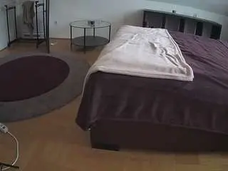 Camsoda Watch Live Sex Cams of voyeurcam-julmodels-whitebed-6