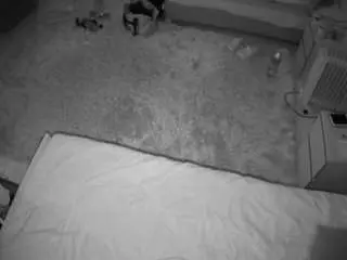 Camsoda Live Sex Cam of voyeurcam-julmodels-whitebed-5