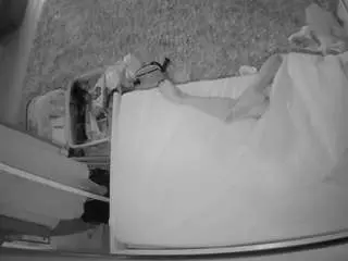 Camsoda Free Live Porn of voyeurcam-julmodels-whitebed-5