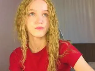 Camsoda Nude Webcam of suedreamyy