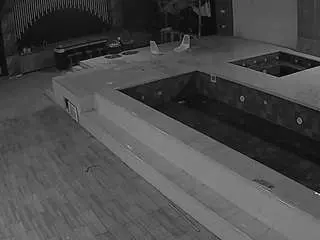 Camsoda Free Porn Cam of voyeurcam-casa-salsa-gym