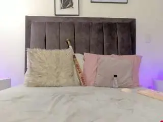 Camsoda Free Porn Cam of helen-moorex