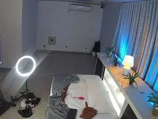 Camsoda Nude Webcam of voyeurcam-jb-office-1
