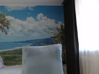 Camsoda Free Porn Cam of soaring-love