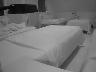 Camsoda Adult Video Chat of voyeurcam-julmodels-bed-2