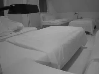 Camsoda Live Porn of voyeurcam-julmodels-bed-2