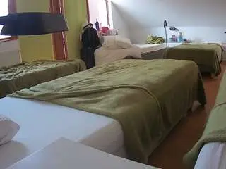 Camsoda Sex Cam of voyeurcam-julmodels-bed-2
