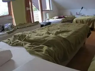 Camsoda Sex Cam of voyeurcam-julmodels-bed-2