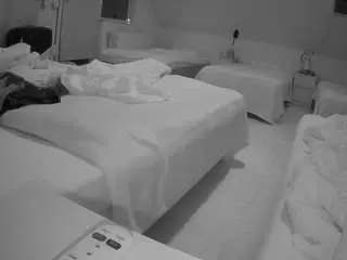 Camsoda Adult Webcams of voyeurcam-julmodels-bed-2