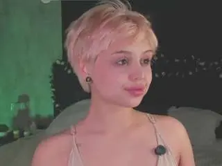 Camsoda Private Sex Chat of emmy-brooks