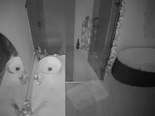 Camsoda Free Live Porn of voyeurcam-casa-salsa-bathroom-6