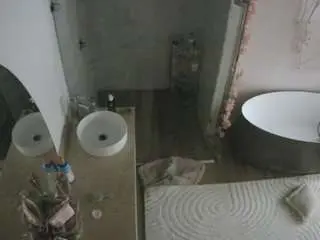 Camsoda Nude Webcam of voyeurcam-casa-salsa-bathroom-6
