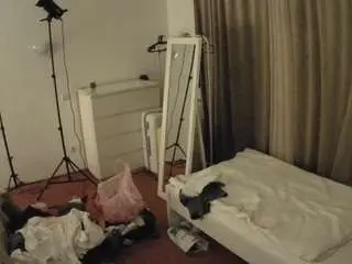 Camsoda Adult Webcams of voyeurcam-julmodels-reallife-3
