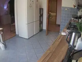 Camsoda Watch Live Sex Cams of voyeurcam-julmodels-kitchen