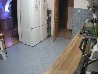 Camsoda Adult Webcam of voyeurcam-julmodels-kitchen