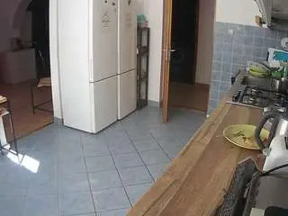 Camsoda Free Porn Cam of voyeurcam-julmodels-kitchen