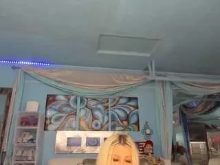 Camsoda Watch Live Sex Cams of adrianna777